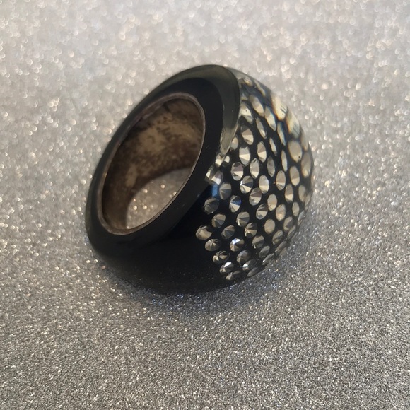 Aldo crystal ring with black base. - Picture 2 of 4